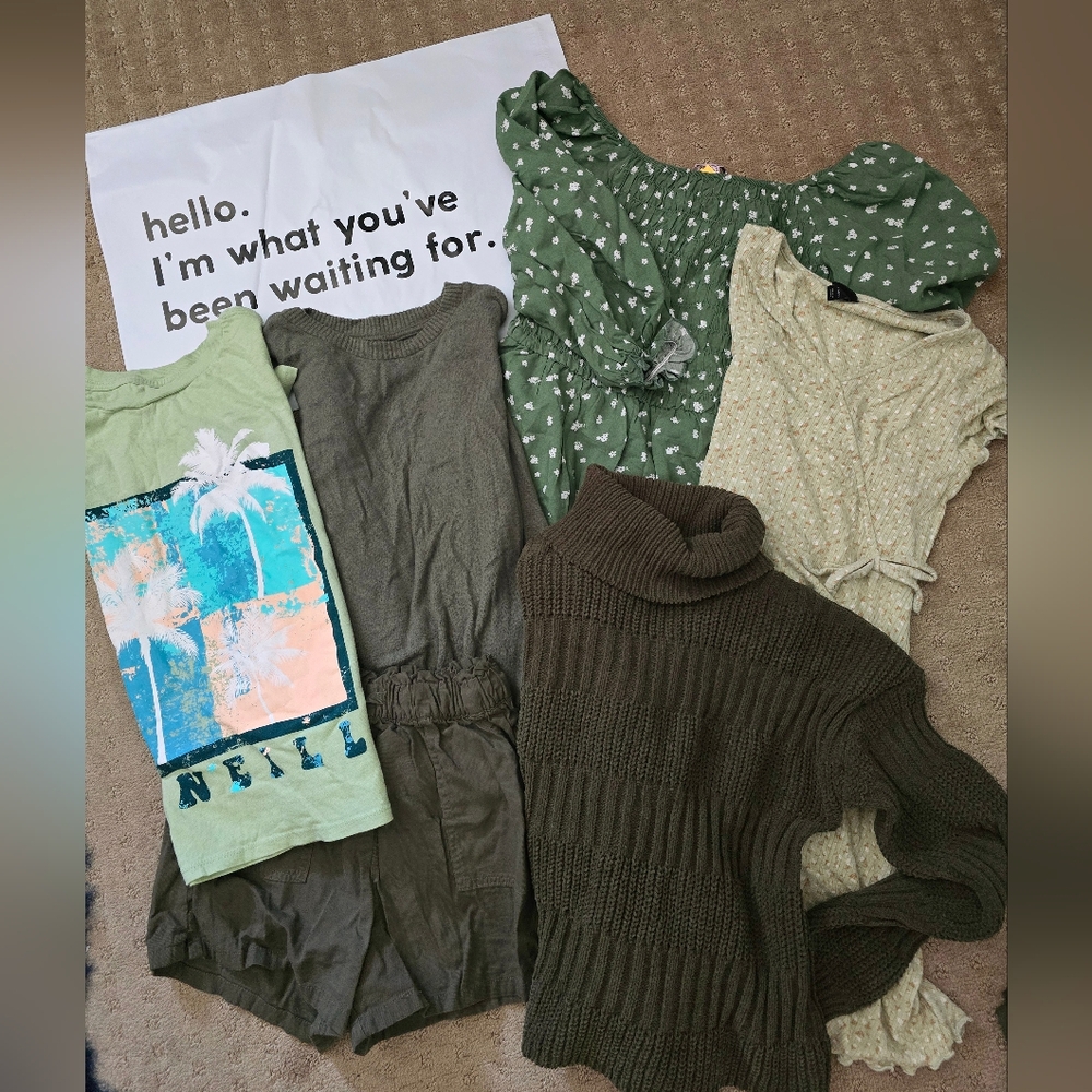 💚 GIRLS BUNDLE 12-14/Large Green💚